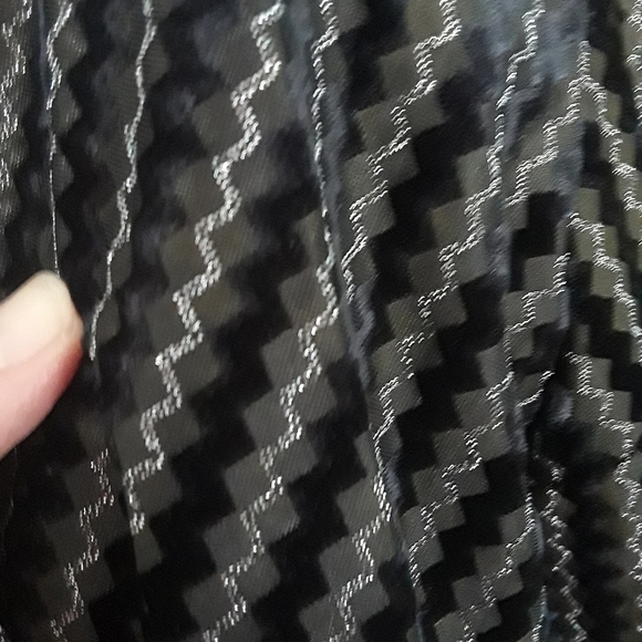 Modcloth Chevron Mock Neck Dress Size Medium - Picture 7 of 12